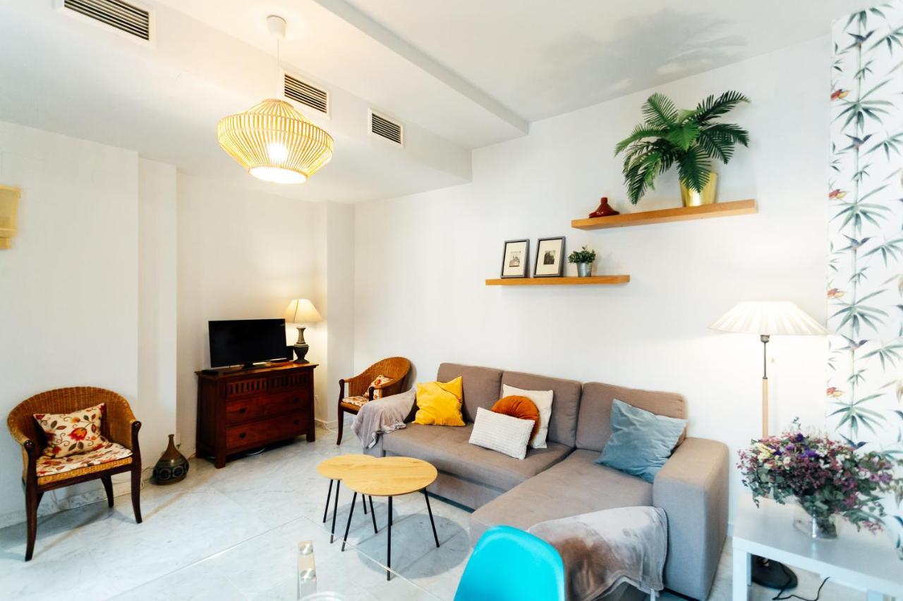 Chic By The Cathedral Apartamento Sevilha Exterior foto