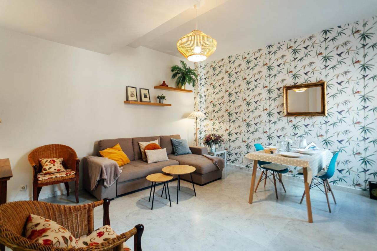 Chic By The Cathedral Apartamento Sevilha Exterior foto